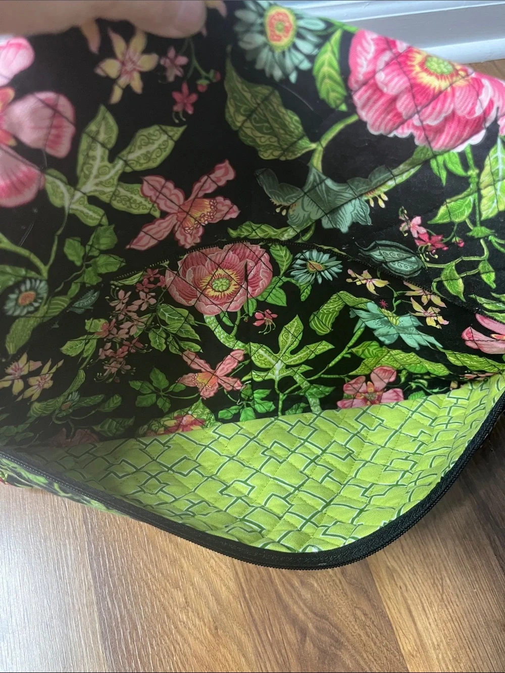 Vera Bradley Retired Botanica Floral Quilted MessengerCrossbody Bag